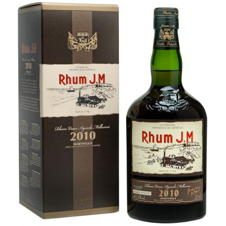 Rhum Martinique : une boisson emblématique des Caraïbes.