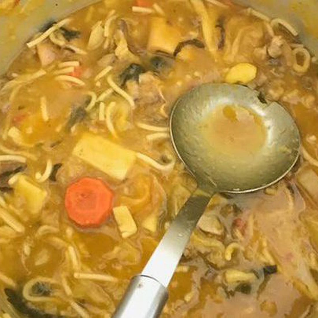 La traditionnelle soupe au giraumon (soupe joumou)