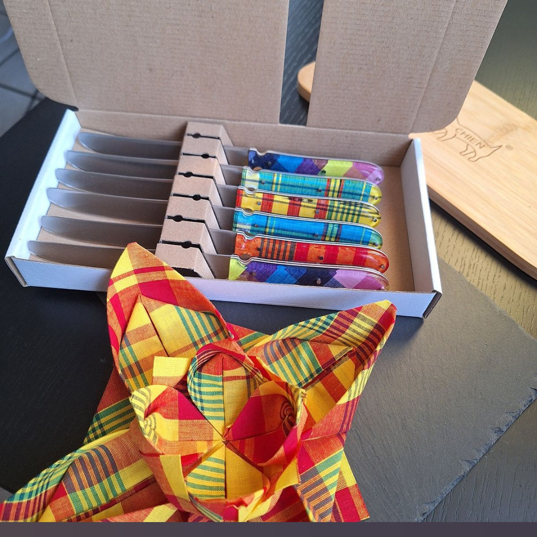 Couteau CHIEN® MANCHE RESINE VERITABLE TISSU X 6 dans boite blanche imprimée